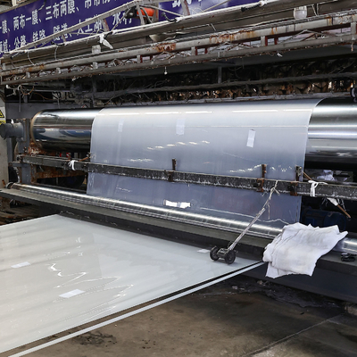 Hàm lượng Carbon Black 2,0-3,0% Độ bền rách ≥ 25KN/m Độ kéo dài khi vỡ ≥ 700% HDPE Geomembrane Liner cho ngành công nghiệp khai thác mỏ