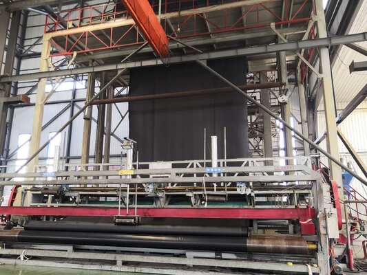 Màng chống thấm HDPE có độ bền kéo ≥15MPa, chiều rộng từ 1 đến 12 mét, chỉ số oxy ≥30%, màng chống thấm bền