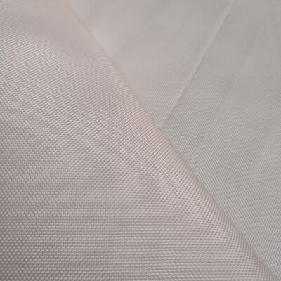 5.2m chiều rộng vải dệt địa chất có độ bền kéo từ 50KNm đến 1200KNm và độ bền đâm CBR 12KN hoặc hơn được áp dụng trong gia cố dốc