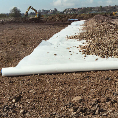 Vải địa kỹ thuật không dệt sợi polypropylene dùng để phân cách nền đường tạm