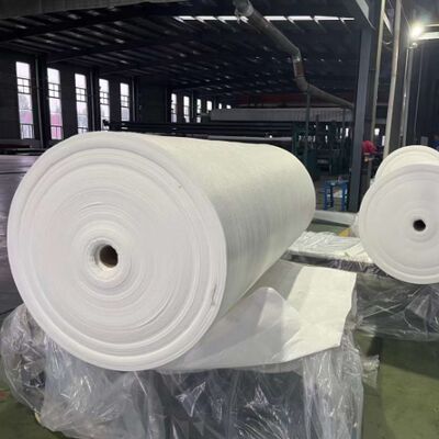 Vải địa kỹ thuật không dệt sợi polypropylene dùng để phân cách nền đường tạm