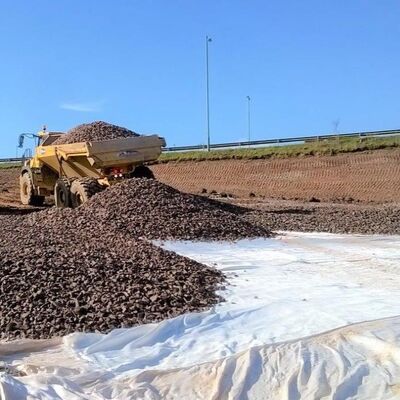 Công nghiệp chất lượng polypropylene PET vải Geotextile dệt 300g bền cho bờ sông