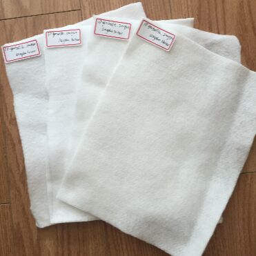 Vải địa kỹ thuật không dệt kim sợi ngắn polyester đục lỗ kim gia cố mặt đường