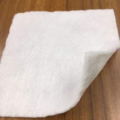 Vải địa kỹ thuật PET không dệt có độ bền đẳng hướng cho gia cố đất đa hướng