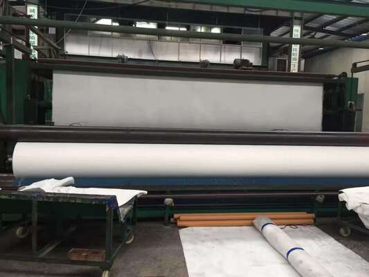 Vải địa kỹ thuật PET không dệt có độ bền đẳng hướng cho gia cố đất đa hướng