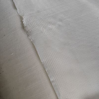 Vải Geotextile dệt công nghiệp được thiết kế để ngăn ngừa xói mòn đất và di dời tổng hợp trong các ứng dụng cơ sở hạ tầng