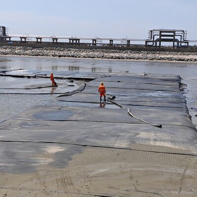 Bơm khử nước từ Geotextile vải chịu nhiệt độ cao cho khử nước từ bùn dầu cọ