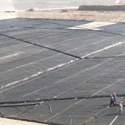 Lớp lót màng địa kỹ thuật chống thấm HDPE cho bể chứa hóa chất công nghiệp và nước thải