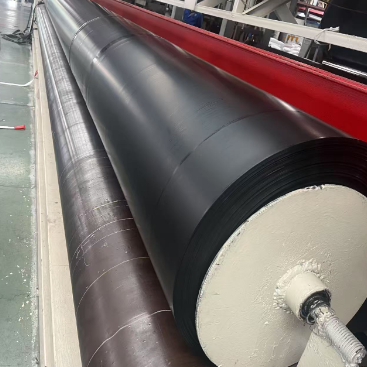 Lớp lót màng địa chất HDPE khai thác khó khăn cho đập chất thải và lưu vực bùn thải