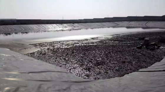 Chống ăn mòn PVC Geomembrane Vải lót Độ bền kéo cao 0.8mm đến 2mm